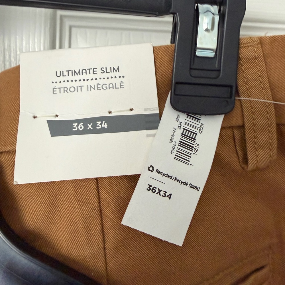 Old Navy Men's Tan Ultimate Slim Chinos